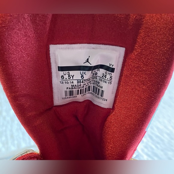 EUC Air Jordan 7 Retro 2015 “Hare” (304774-125) Size 6.5Y/ woman’s size 7.5 - Picture 4 of 14